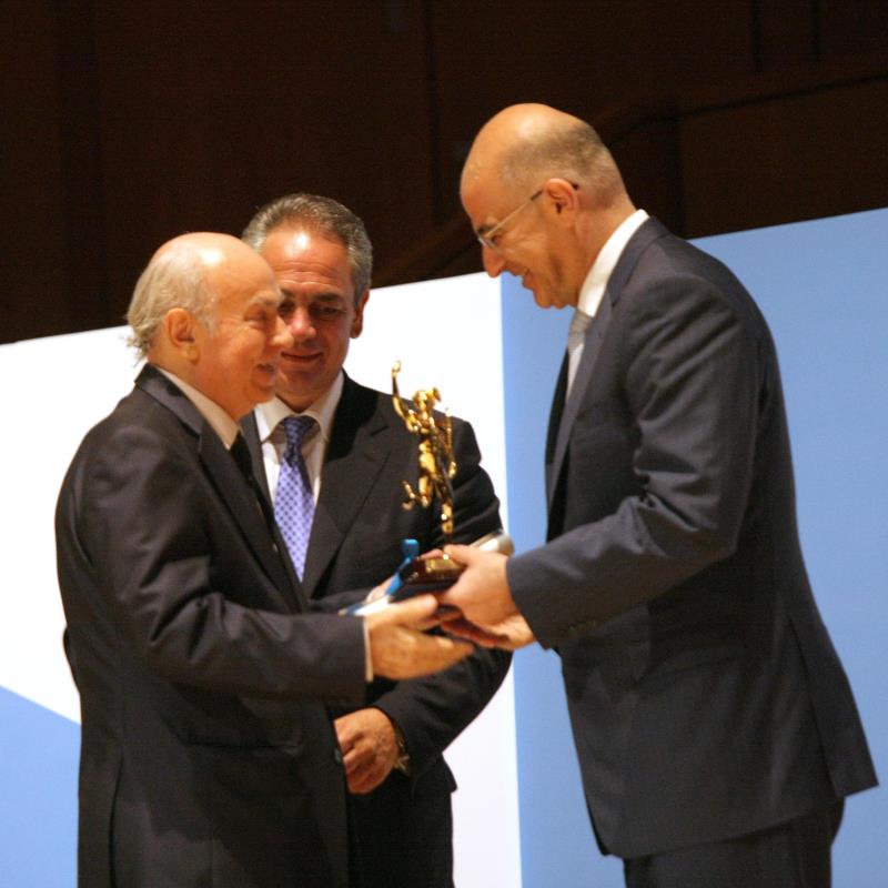Bραβείο του ΕΒΕΑ στην ELPEN για την έρευνα και ανάπτυξη